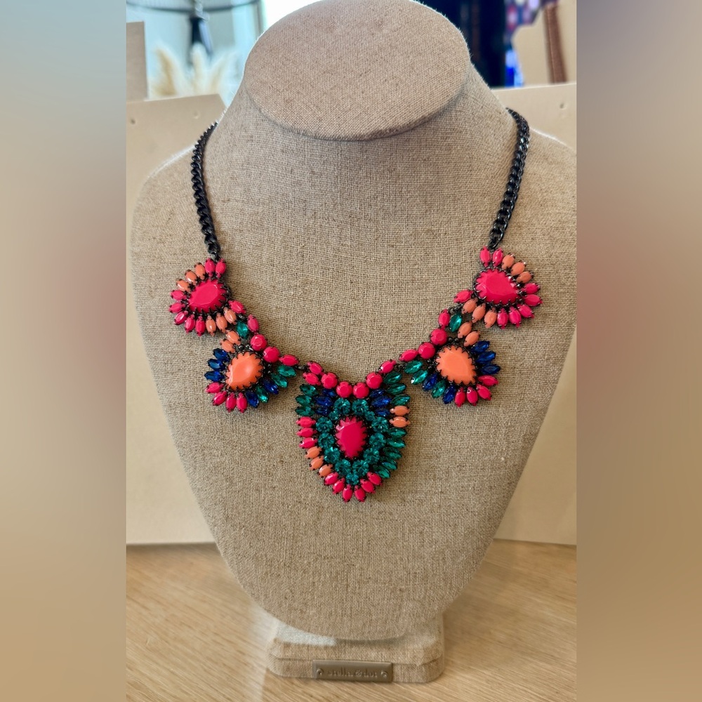 Stella and Dot Frida Necklace